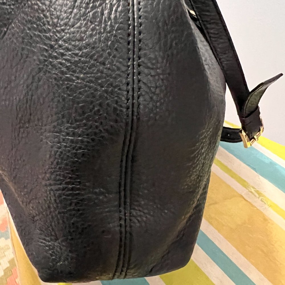 Micheal Kors black leather 2 way purse - Picture 8 of 16